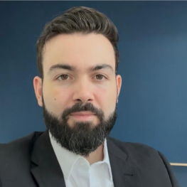 Dr. Leandro Guena