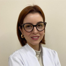 Dra. Nádia Pesce Dias