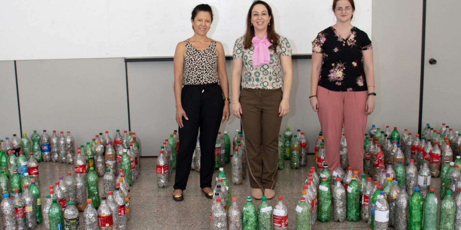Alunos de Cerquilho arrecadam 400 garrafas cheias de lacres para a Campanha dos Lacres