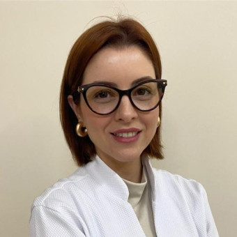 Dra. Nádia Pesce Dias Dra. Nádia Pesce Dias